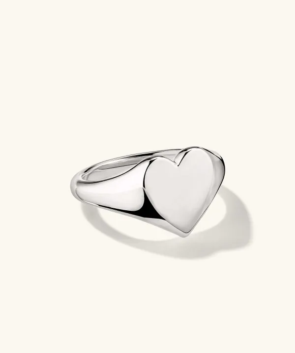 Rings<Mejuri Large Heart Signet