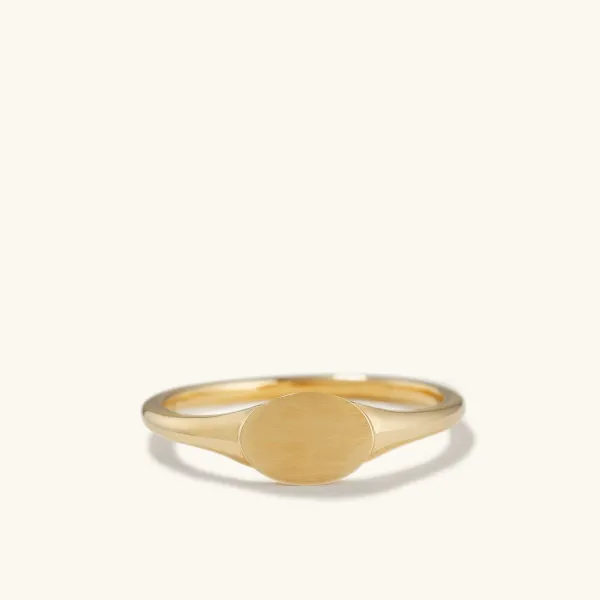 Rings<Mejuri Signet Ring